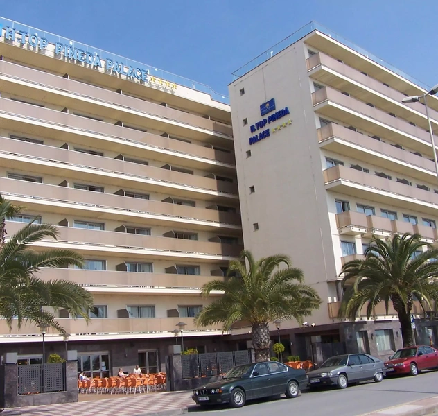 <p>380 Beds</p>
<p>Pineda de Mar / Barcelona</p>
<p>Hotel category-upgrade from a 1 to 4 Stars plus</p>
<p>Complete structural-, technical- and interior / exterior refurbishment adding a new plant.</p>
<p>Complete new interior and exterior design and new distribution of roomplan, interior and exterior spaces.</p>
<p>Permission planning, execution planning, construction site coordination and construction management</p>
<p>(H-TOP HOTELS GROUP)</p>
<p>&nbsp;</p>