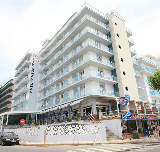 <p>280 Beds</p>
<p>Calella / Barcelona</p>
<p>Project for a category upgrade from 2 to 3 Stars</p>
<p>Permission planning</p>
<p>(HOTEL INTERNACIONAL, S.A.)</p>