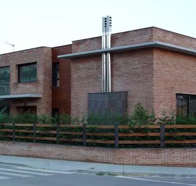 <p>Sta. Mar&iacute;a de Palautordera</p>
<p>Sup. Constr.: 380 m2</p>
<p>Sup. ut&iacute;l:</p>
<p>330 m2</p>